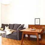 Elina Apartament *